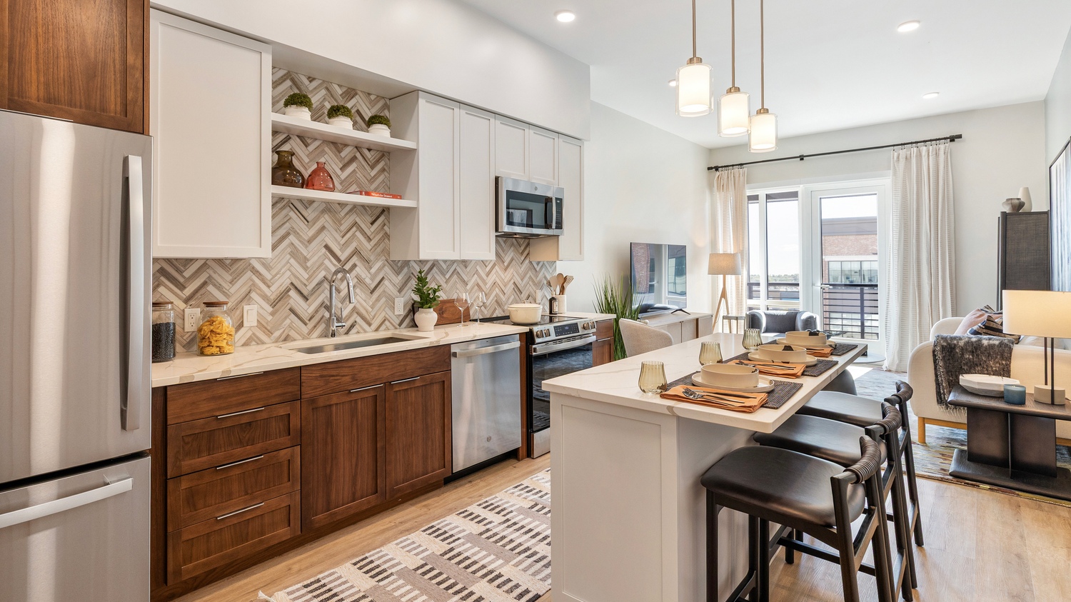 Dining room & kitchen in one of Epicurean's luxury apartments in Salem, NH