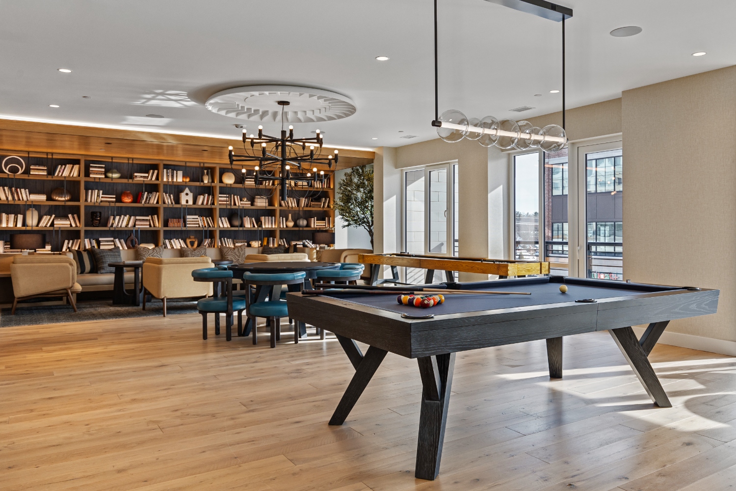 Epicurean_LuxuryCommunity_Amenities_Clubroom_TuscanVillage
