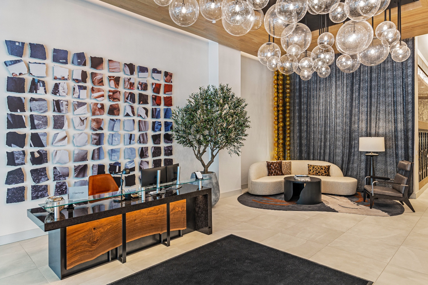 Epicurean_LuxuryCommunity_Amenities_Lobby_TuscanVillage