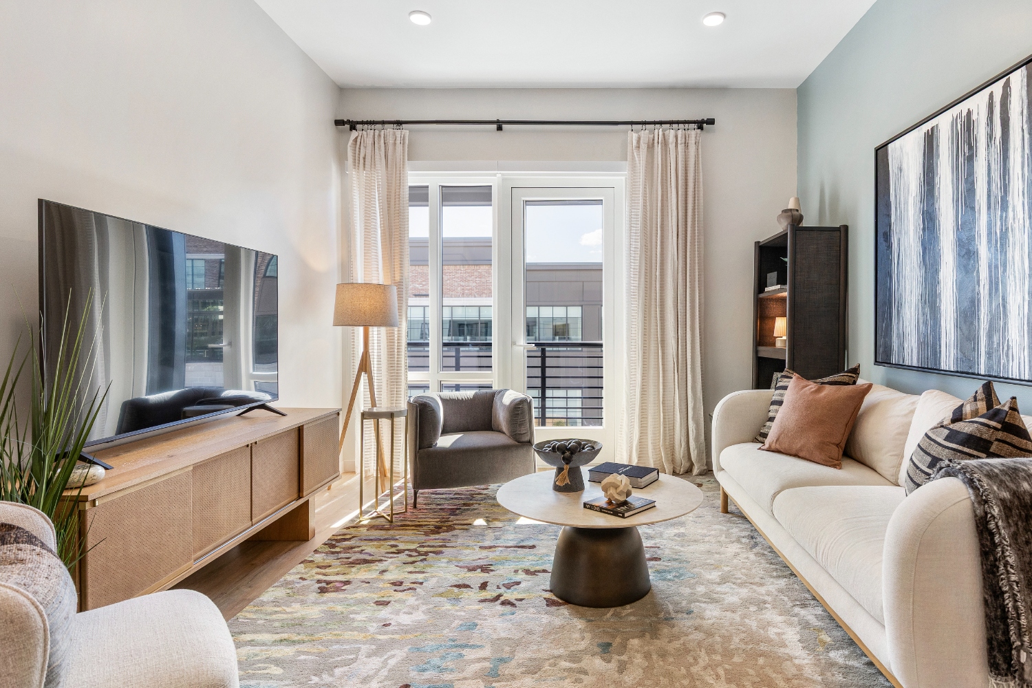 Epicurean_LuxuryCommunity_OpenLivingLayout_TuscanVillage